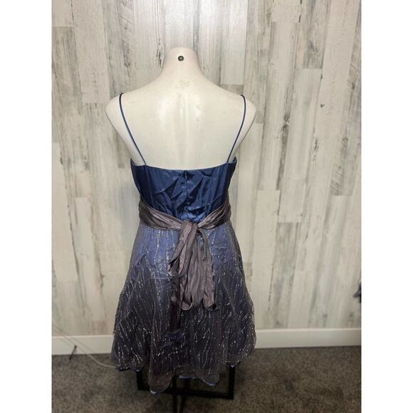 Blue Formal dress - Picture 3 of 4